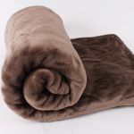 Plush Blanket in Khaki 150×200 cm