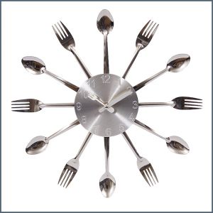 Kitchen decoration utensils fork and spoon silver wall clock ― Contieurope